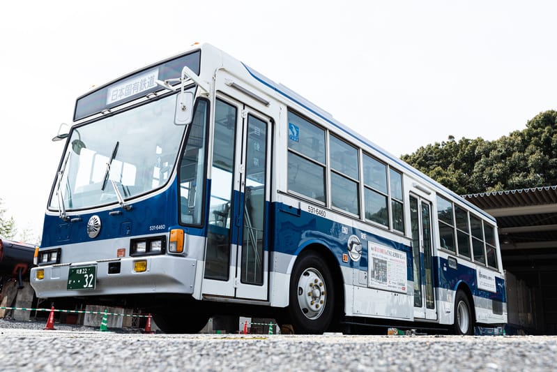 路線バス_ぱくたそ