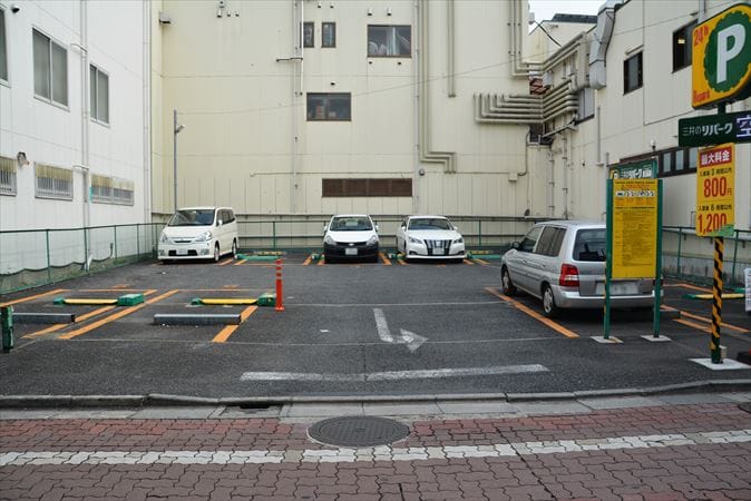 公共の駐車場_コインパーキング